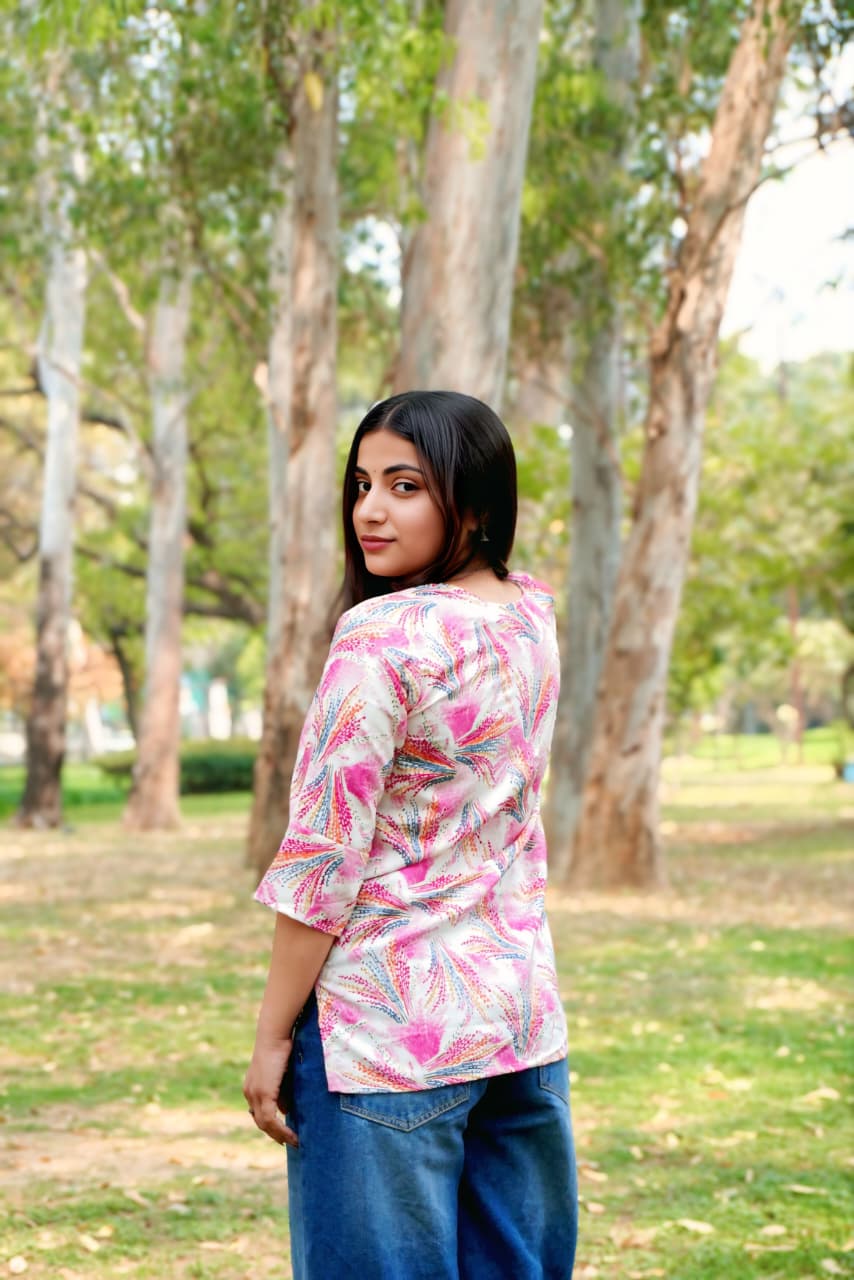 Women’s Floral Short Kurti Top – Casual Daily Wear | Soft Cotton | 3/4 Sleeve