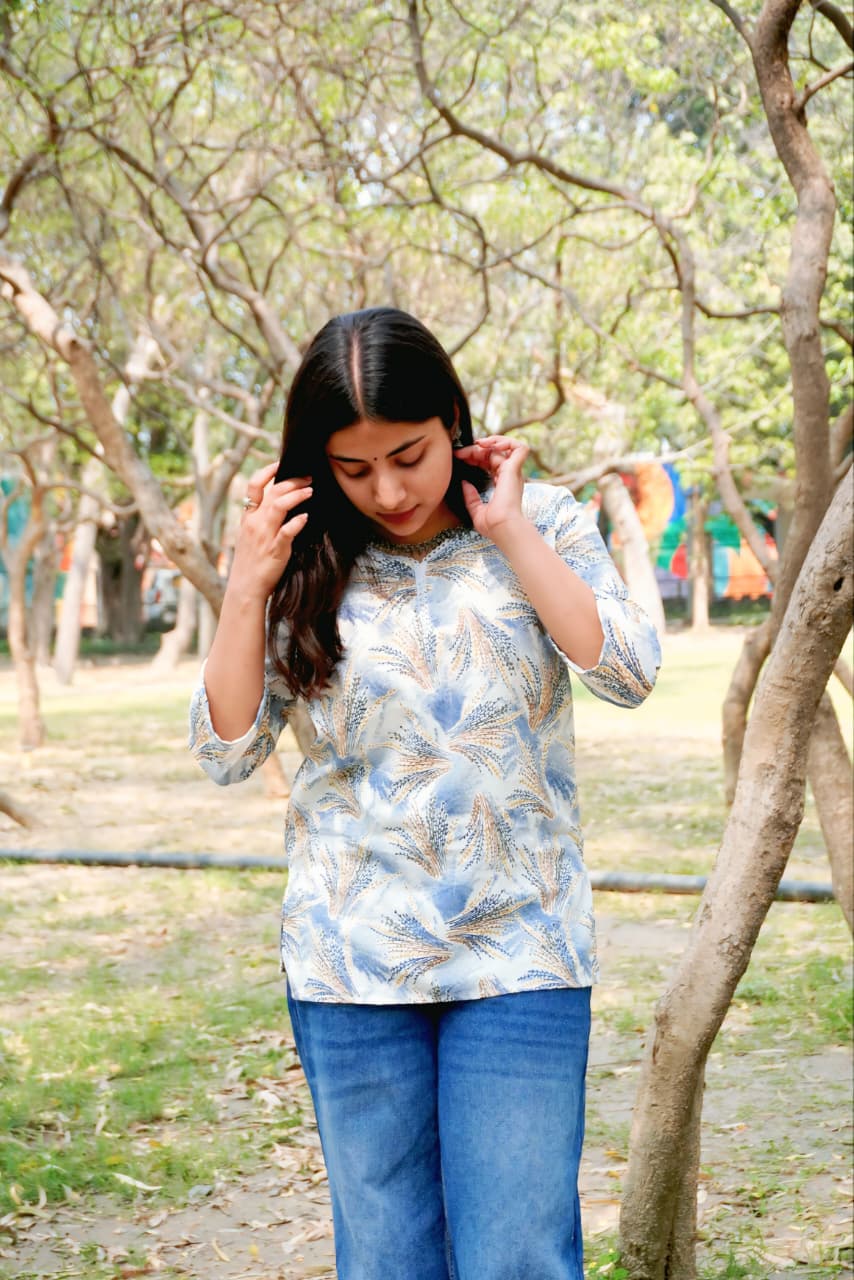 Women’s Floral Short Kurti Top – Casual Daily Wear | Soft Cotton | 3/4 Sleeve