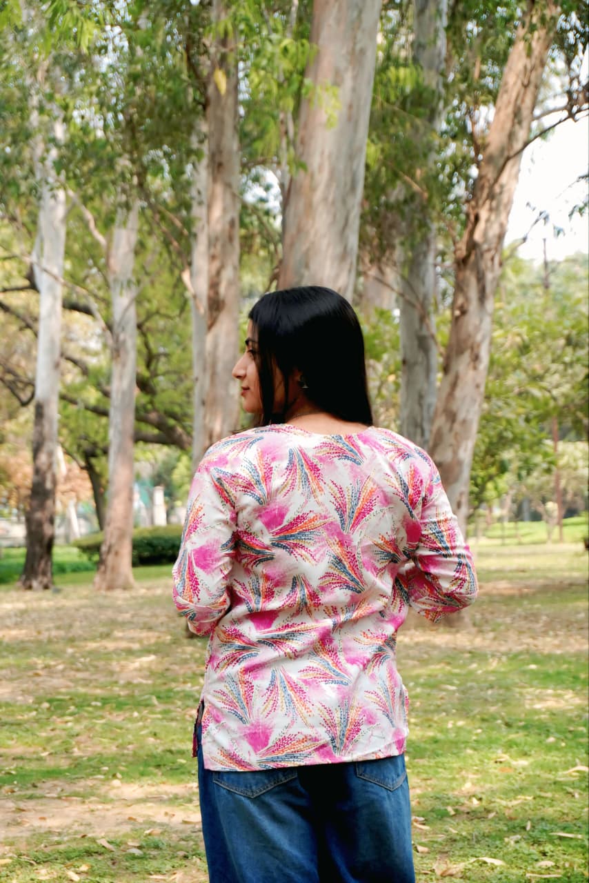 Women’s Floral Short Kurti Top – Casual Daily Wear | Soft Cotton | 3/4 Sleeve